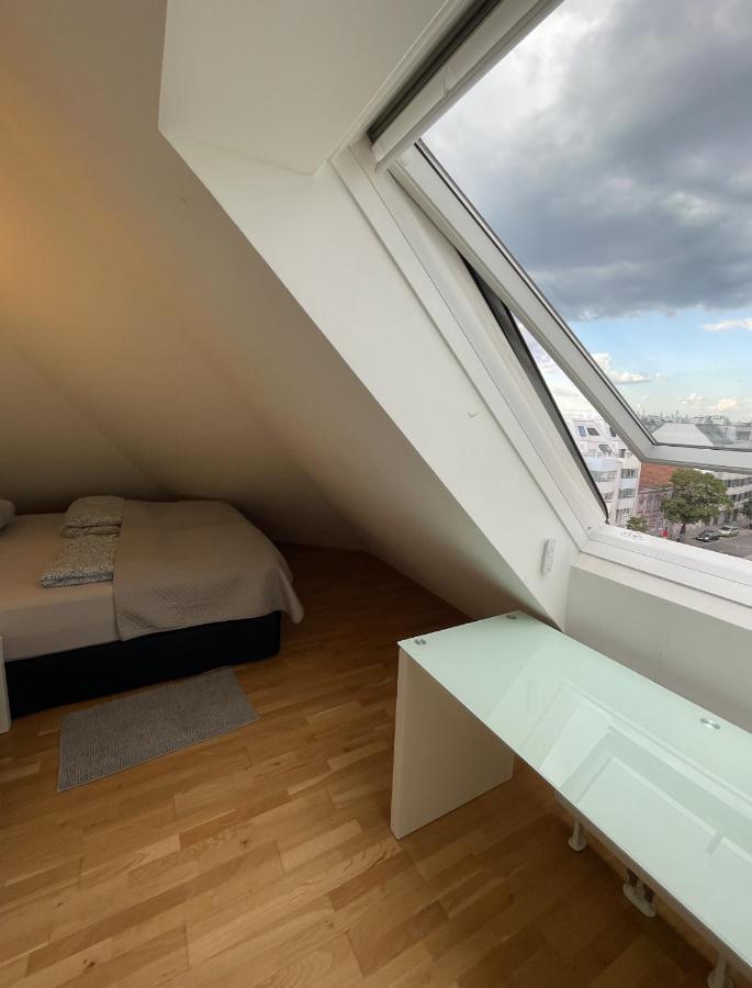 Eca Rooftop Live - Private Rooms & Serviced Apartments Wien Ngoại thất bức ảnh